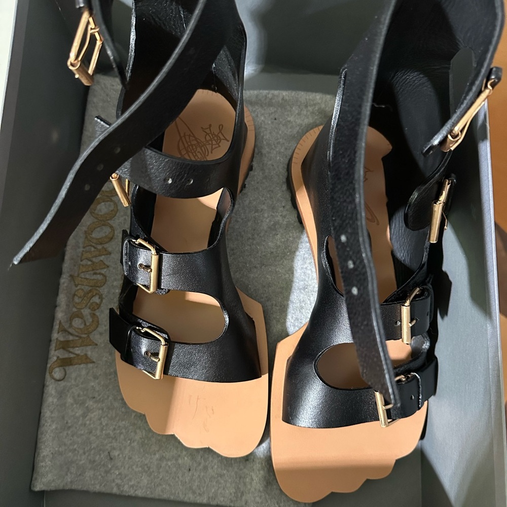 NEW RARE Vivienne Westwood black Animal Toe 4 Strap Sandal Mens size 7 (EU 41)